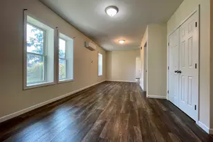 14 Dwight St, Bristol, CT 06010 - Photo 4