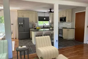 132 Walkley Dr, Southington, CT 06489 - Photo 2