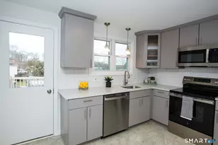 291 Cartpath Dr, Meriden, CT 06450 - Photo 4