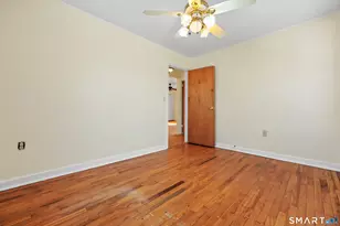 33 Nob Hill Cir, Bridgeport, CT 06610 - Photo 8