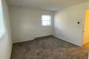 23 College St, Clinton, CT 06413 - Photo 6