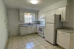 23 College St, Clinton, CT 06413 - Photo 4