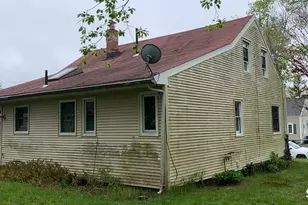 110 Minturn Rd, Bridgeport, CT 06606 - Photo 6