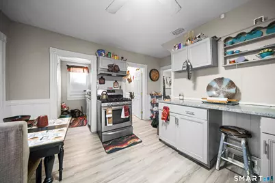 33 Sunrise Avenue, New Britain, CT 06051 - Photo 4