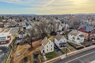 33 Sunrise Ave, New Britain, CT 06051 - Photo 2