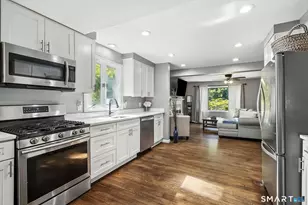 115 Summer St, Stratford, CT 06614 - Photo 12