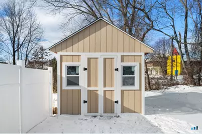 563 Pearl Harbor Street, Bridgeport, CT 06610 - Photo 30