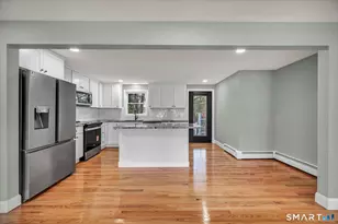 84 Raffia Rd, Enfield, CT 06082 - Photo 6