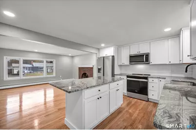 84 Raffia Road, Enfield, CT 06082 - Photo 4