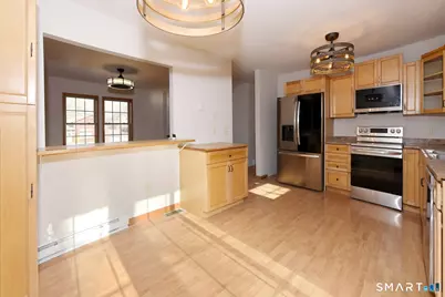 81 Middletown Avenue, East Hampton, CT 06424 - Photo 8