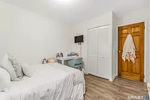 252 Bear Paw Rd, Bridgeport, CT 06606 - Photo 12