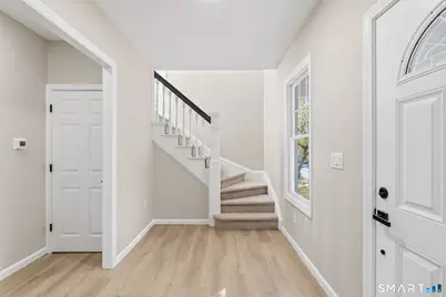 16 Lockwood Terrace, West Hartford, CT 06119 - Photo 8