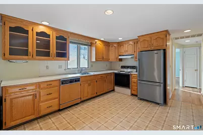 175 Old Farm Drive, Newington, CT 06111 - Photo 4