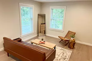 179 Butternut St, Middletown, CT 06457 - Photo 8