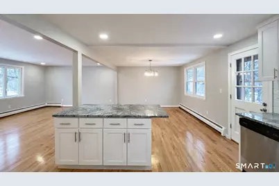 5 Candlewood Drive, Bloomfield, CT 06002 - Photo 6