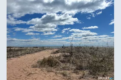 92 Caroline Road, East Haven, CT 06512 - Photo 4