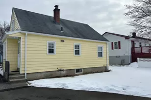 75 Osborne St, Stratford, CT 06614 - Photo 2