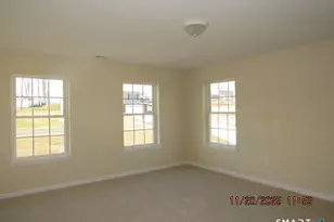 31 Warm Earth Rd, Naugatuck, CT 06770 - Photo 18