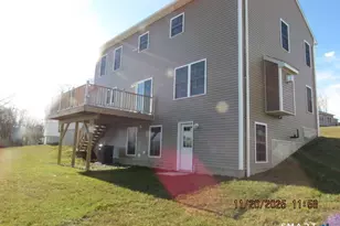 31 Warm Earth Rd, Naugatuck, CT 06770 - Photo 32