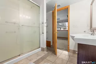 18 Chapel St, Milford, CT 06460 - Photo 20