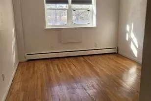 70 Farmington Ave, New London, CT 06320 - Photo 10