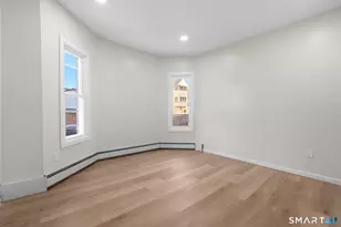 26 Mc Lean St, Hartford, CT 06114 - Photo 18