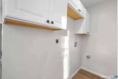 26 McLean Street, Hartford, CT 06114 - Photo 4