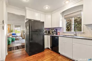 130 Wainwright Pl, Stratford, CT 06614 - Photo 8