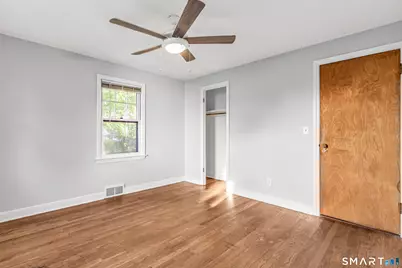 339 Goldenrod Avenue, Bridgeport, CT 06606 - Photo 10