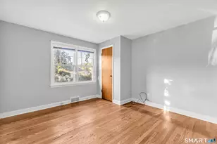 339 Goldenrod Ave, Bridgeport, CT 06606 - Photo 14