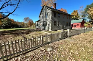 27 Middle Quarter Rd, Woodbury, CT 06798 - Photo 4