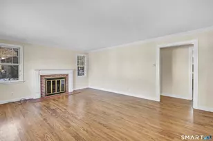 9 Sunnyridge Pkwy, Trumbull, CT 06611 - Photo 4