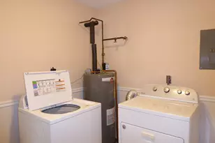 140 Thompson St, East Haven, CT 06513 - Photo 18