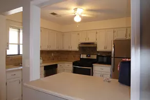 140 Thompson St, East Haven, CT 06513 - Photo 6