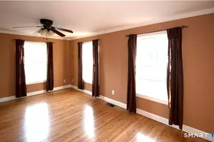 38 Hooper St, Norwich, CT 06360 - Photo 8