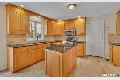 72 Willowbrook Road, Cromwell, CT 06416 - Photo 10