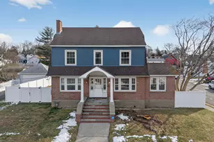 223 Ledyard St, New London, CT 06320 - Photo 2