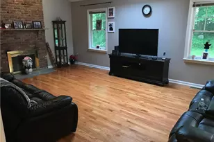 19 Village View Ln, Farmington, CT 06085 - Photo 6