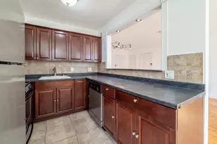 11 Bedford Ave, Norwalk, CT 06850 - Photo 4