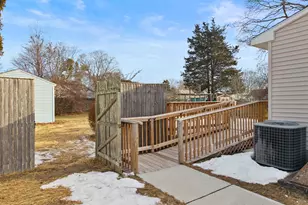 3 Sunnieside Dr, East Lyme, CT 06357 - Photo 4