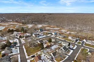 3 Sunnieside Dr, East Lyme, CT 06357 - Photo 20