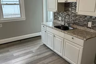 59 Sherbrooke Ave, Hartford, CT 06106 - Photo 10