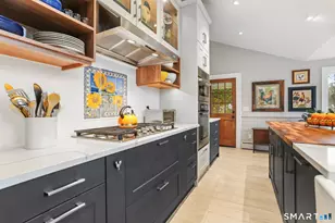 98 Comstock Hill Ave, Norwalk, CT 06850 - Photo 16