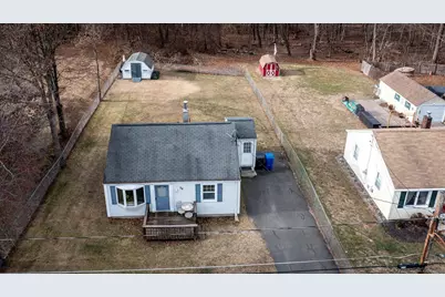 28 Elaine Drive, East Windsor, CT 06016 - Photo 2