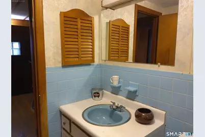 406 Strong Street, East Haven, CT 06512 - Photo 14