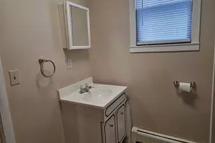 41 Baltic St, Norwich, CT 06360 - Photo 8