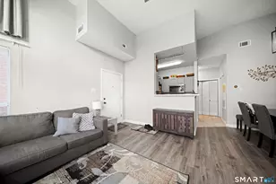 211 Carriage Crossing Ln, Middletown, CT 06457 - Photo 6