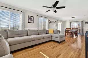 20 Colonial Heights Rd, East Haven, CT 06473 - Photo 2