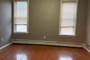 50 York St, Hartford, CT 06106 - Photo 4