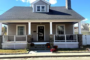 16 Holbrook Ct, Ansonia, CT 06401 - Photo 1